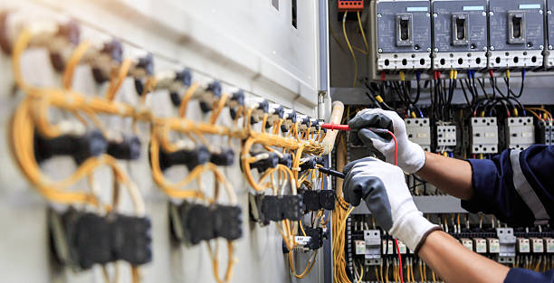 Professional Electrician technician working in Cedar Bluff, VA